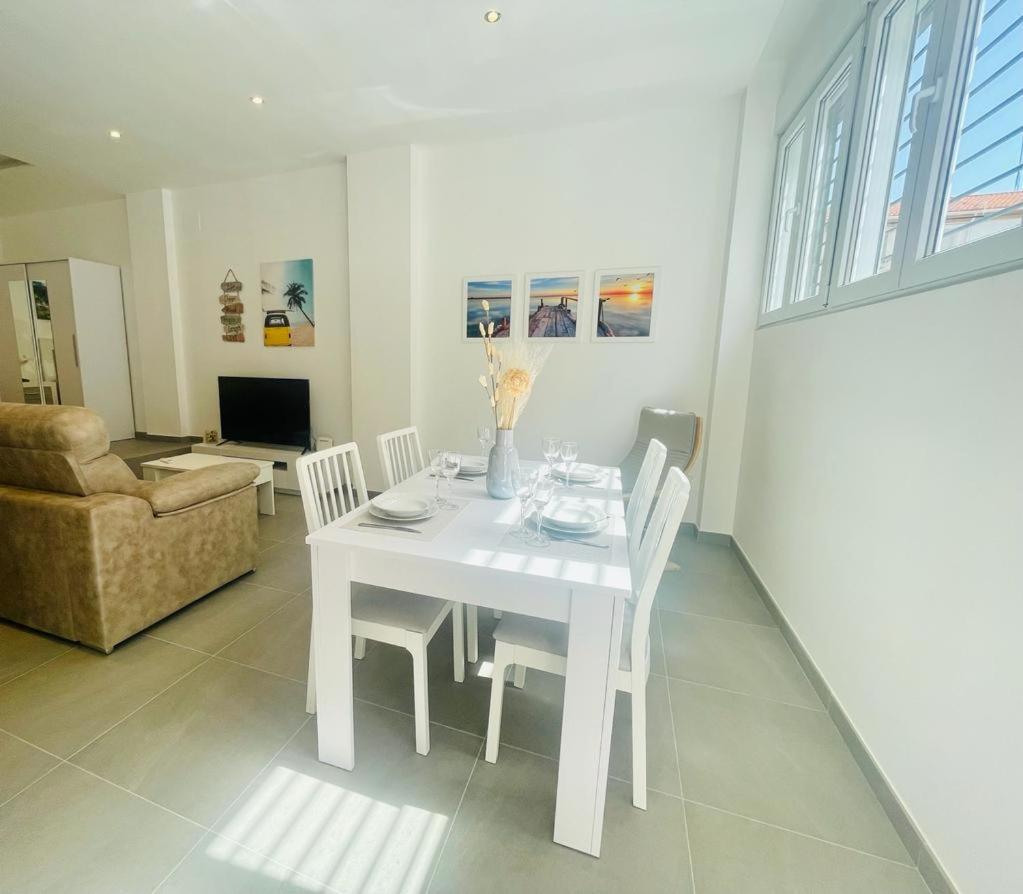Apartamento Alhucemas Playa Málaga Buitenkant foto